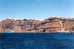 Steilk�ste vor Santorini