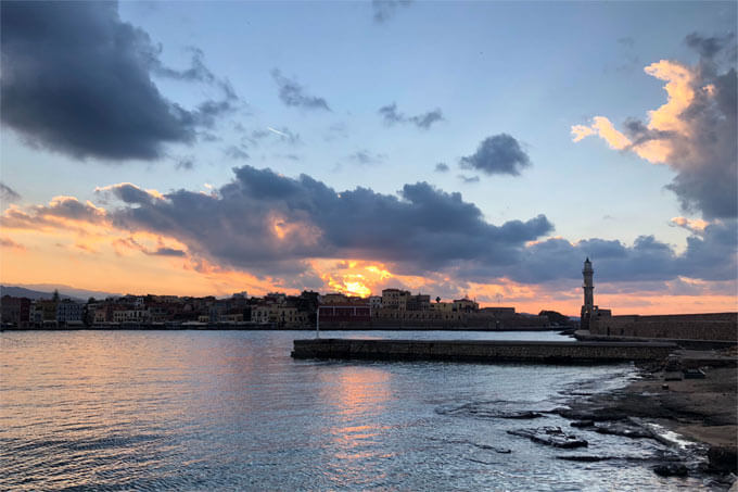 Sonnenuntergang am Hafen von Chania